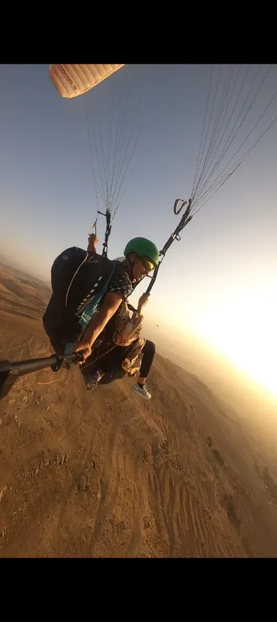 Tandem flight in the late afternoon light